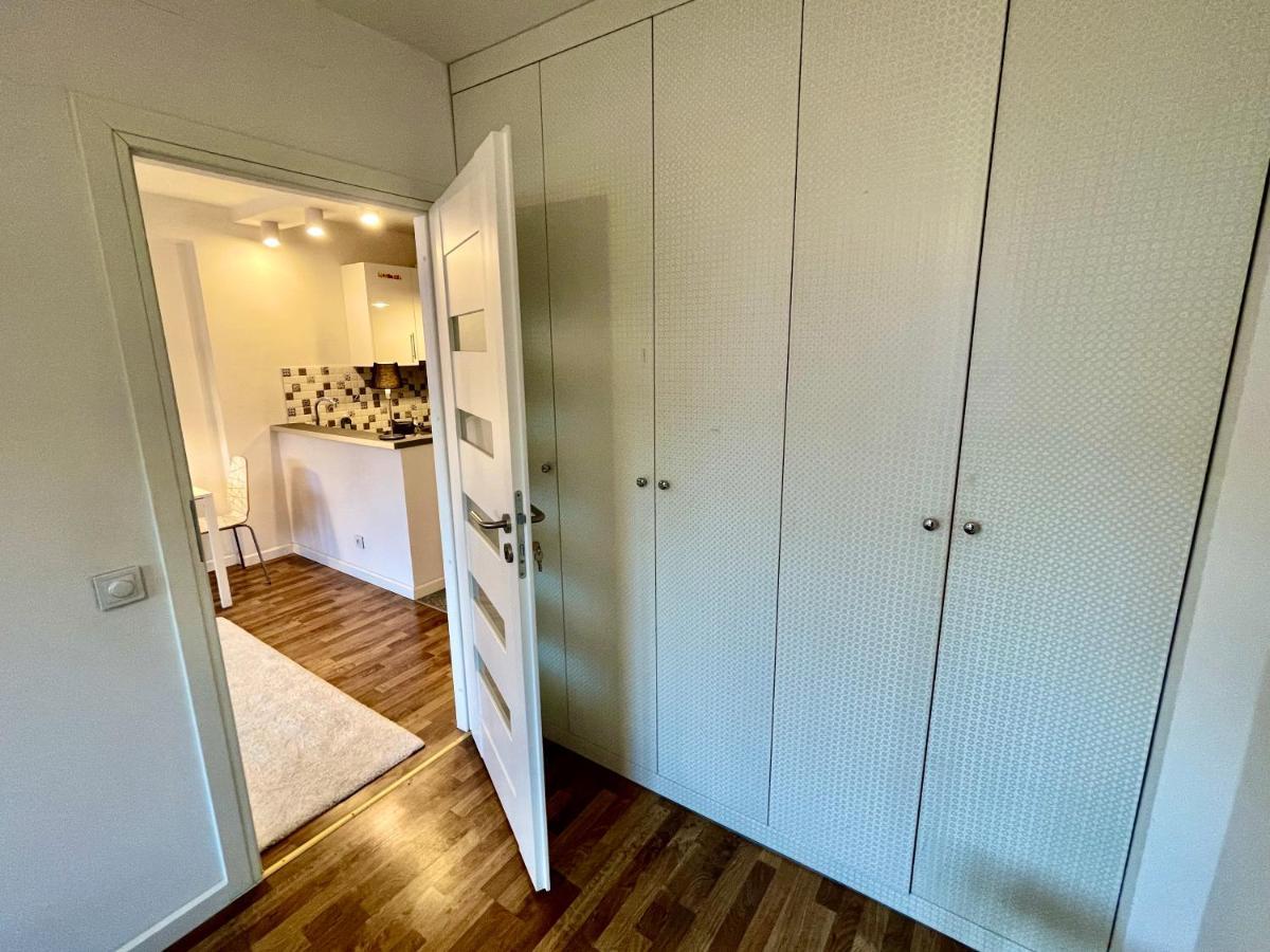 Appartamento Decor 2 Metro Fast Wifi 55'Tv Netflix Hbo Cozy Varsavia Esterno foto